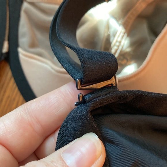 TORRID CURVE black lace bra. Adjustable straps. Underwire. Size 48DDD - Picture 6 of 6